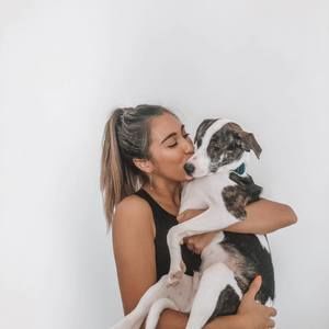 Meet your Posher, Ava